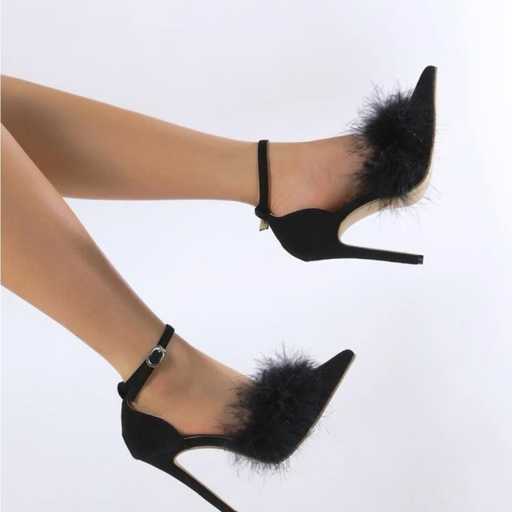SHEIN Clip on